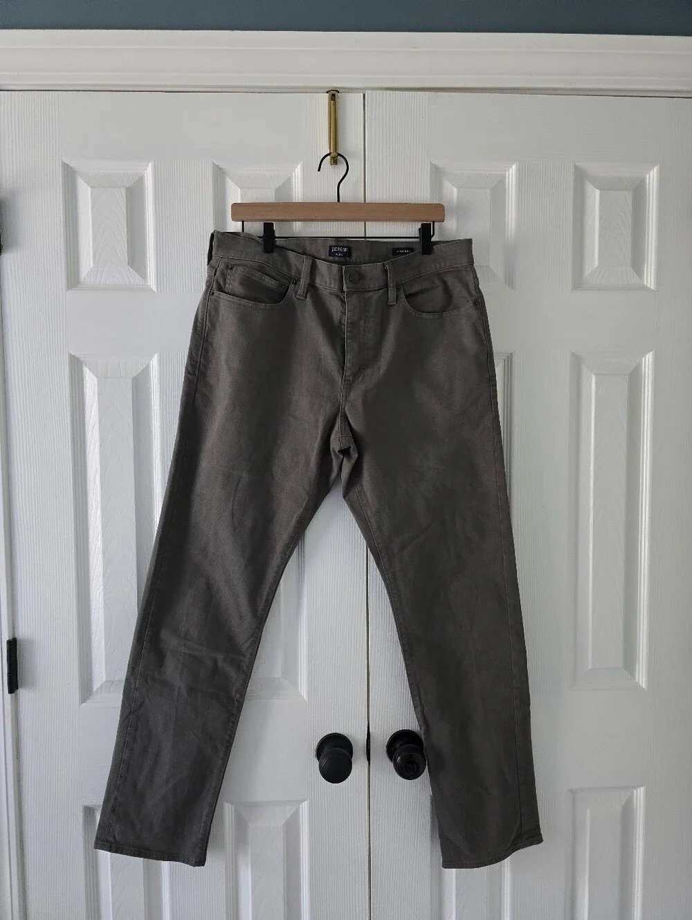 J. Crew Straight Men’s Jeans in Charcoal Brown